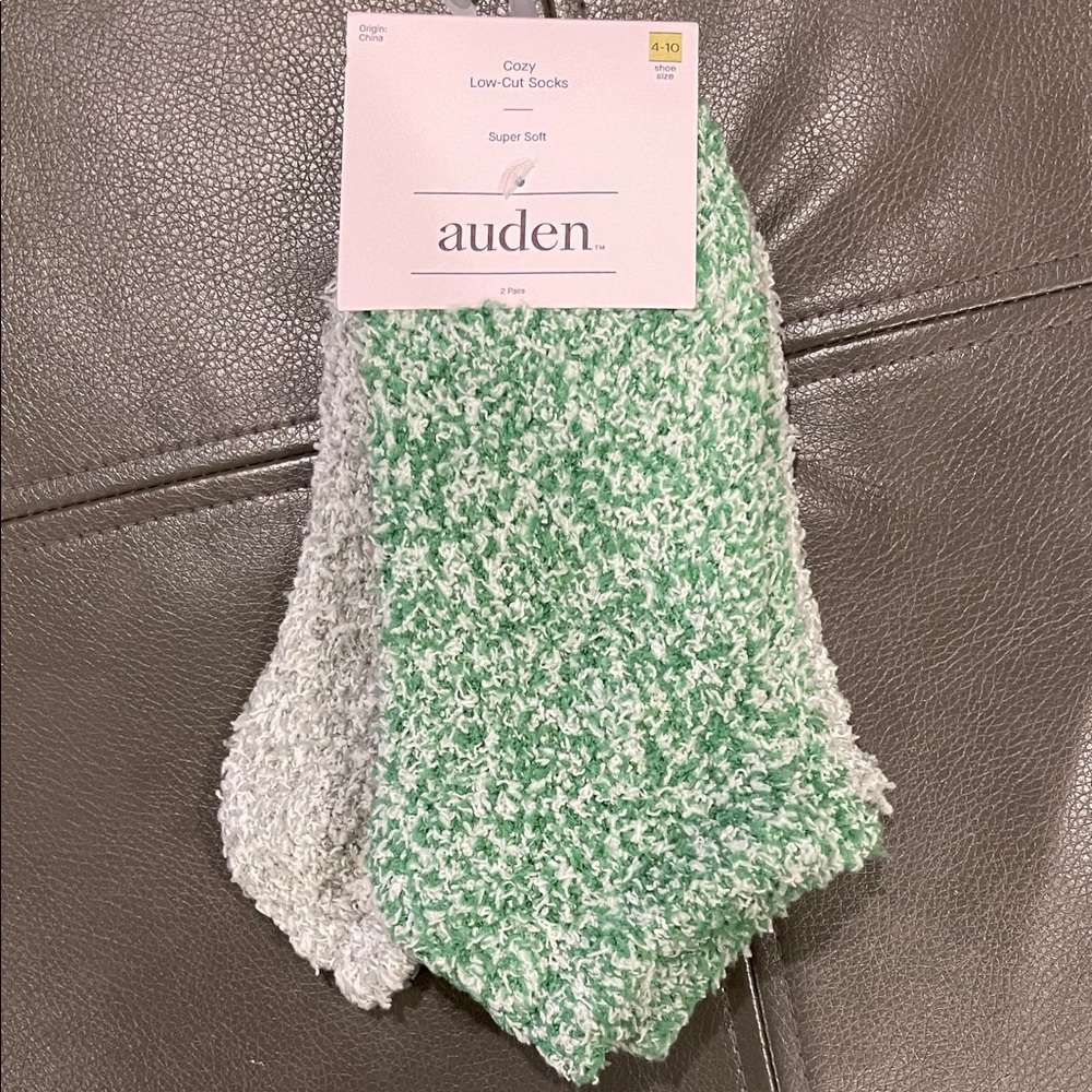 Auden Fuzzy Green and Gray Socks